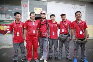 刘强东穿着工服送外卖