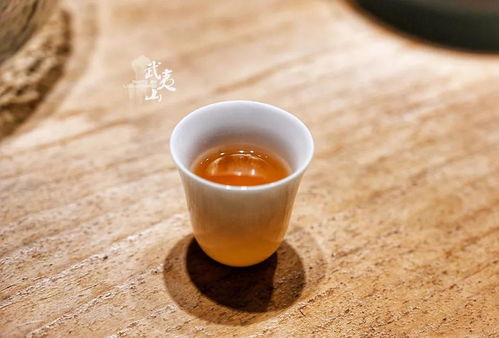 今天是吨吨吨吨吨日，一起探索浙江的茶文化