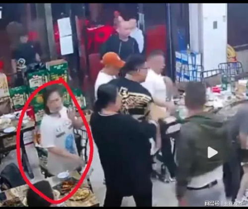 网友声援被打女生