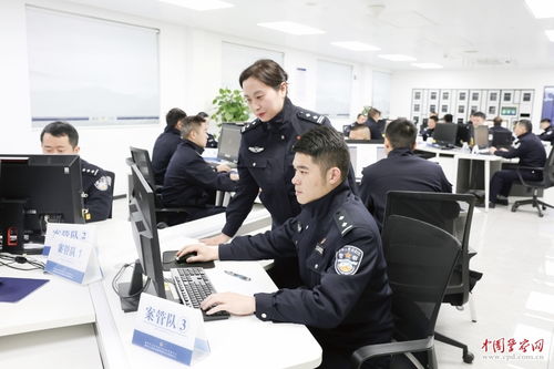 女子手机被远程操控冲进派出所：民警建议砸掉手机避免更大损失