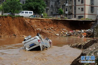 风雪夜的守护：交警连夜救援40余辆被困车辆