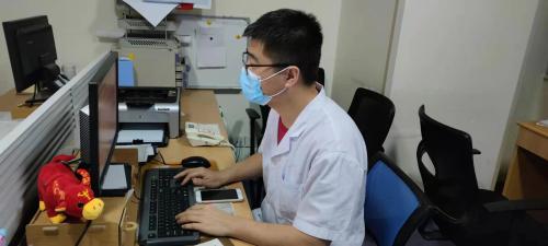 国家卫健委为护士减负，背后的故事让我深思