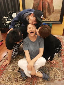 宋丹丹一家合影