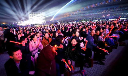 英皇30多位艺人现身谢霆锋演唱会，现场气氛炸裂！