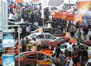 车展现场人潮