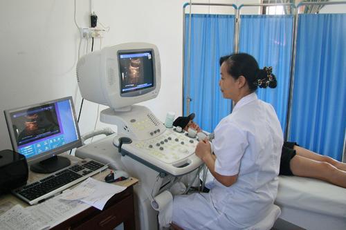 48岁妈妈怀孕7个月才被发现，还以为是长胖了，28岁女儿发声