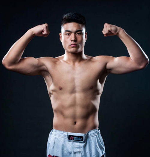 张名扬UFC格斗之夜夺冠：从默默无闻到本场最佳表现