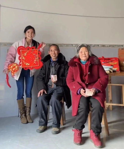 杨爷爷指导学生