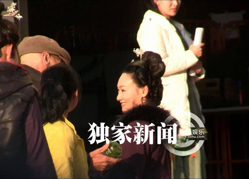 惠英红片场工作