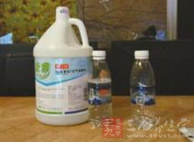 在孟加拉，为三轮车夫送去一丝清凉