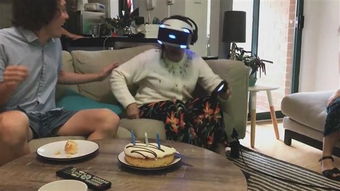 一夜间，我的互联网被「伪人老奶奶」填满了