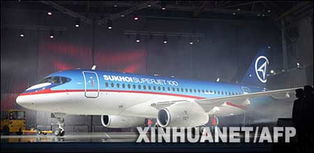 悼念与反思：天津外国语大学原校长飞机上离世事件