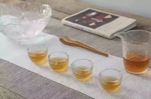 生活明朗，万物可期：在平凡中寻找希望