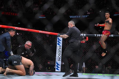 张名扬庆祝胜利