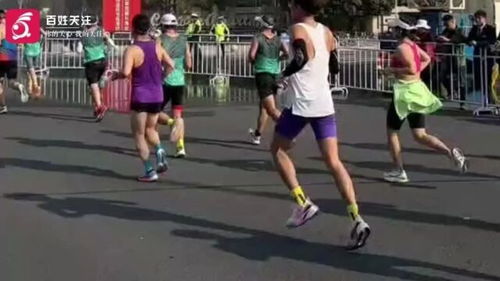 苏州马拉松“方便门”事件背后：不文明行为的代价