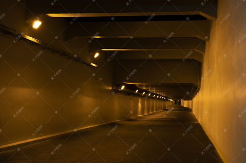 城市夜晚灯火通明的写字楼