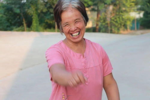 周鸿祎与卤鹅哥的奇妙相遇：一场关于美食与创业精神的碰撞