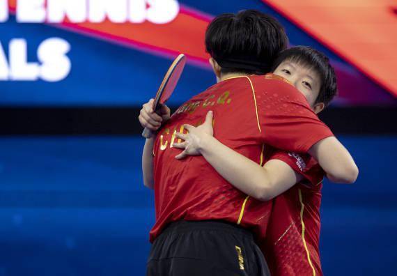 孙颖莎拍摄广告花絮