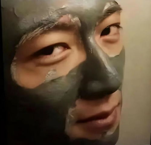 王菲谢霆锋贴面膜照片