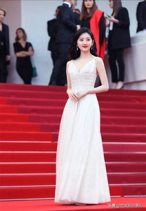 景甜在其他场合的红毯造型