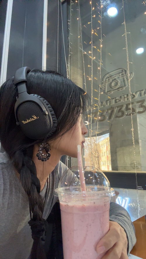 女鼠鼠教你反向拿捏小男生：恋爱中的智慧与幽默