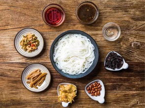 螺蛳粉配料齐全的图片