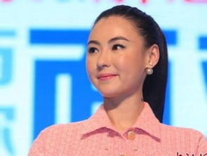 张柏芝专注工作的场景