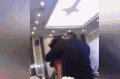 新生儿随母姓引发家庭矛盾，公公打儿媳事件背后的家庭观念冲突