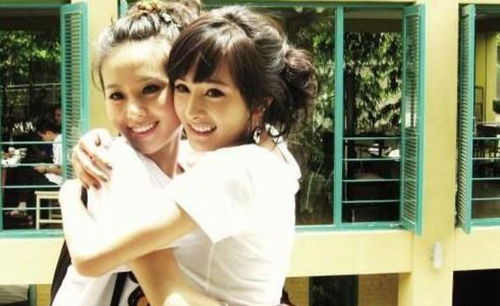 刘诗诗和张云龙剧中亲密互动画面