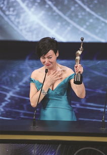 华表奖首位中国香港影后：惠英红的“黄昏突围”与时代隐喻