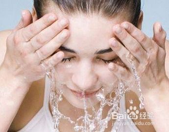 正确护理方法示意图