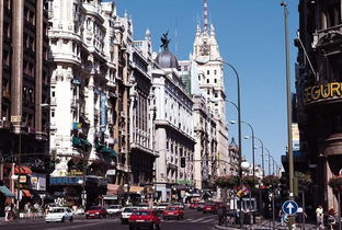 西班牙进入紧急状态，一场全球瞩目的危机