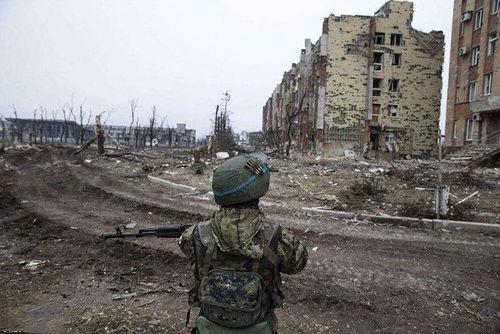 一等功臣40年重回故地寻战友，感人至深的故事