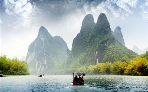 桂林漓江景区自驾游场景