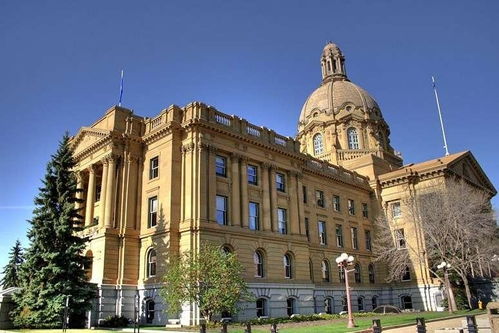 加拿大国会大厦夜晚全景