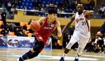 广厦外援纳纳利高效砍下21分，助球队大胜辽宁