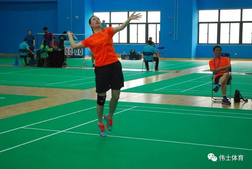 羽毛球直线挑高球与对角线吊球实战演练