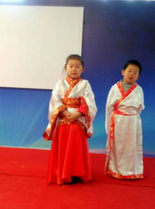 果果的读书会合影