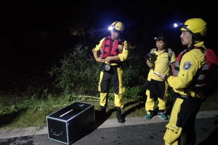 消防员夜间搜救路线图