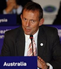 自由党领袖发表演讲