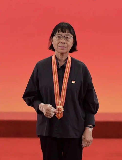 TVB男星兼职保安？人间真实！香港演艺圈的生存压力，你想象不到！