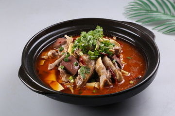 嫩江铁锅炖大鹅