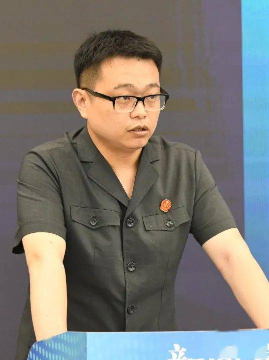 肖飞称已提供相关证据至监督部门，网友热议背后真相