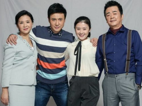 张震与倪安东握手特写镜头