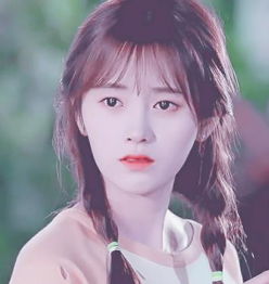 鞠婧祎直播画面截图