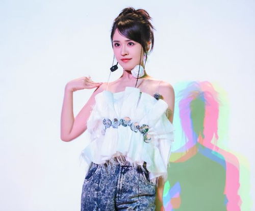 陈德容泪崩退赛风波：吴宣仪VAVA暖心守护，网友直呼‘她值得’