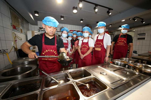 航天员返回第一顿吃牛肉面驴肉火烧？揭秘太空归来的舌尖仪式