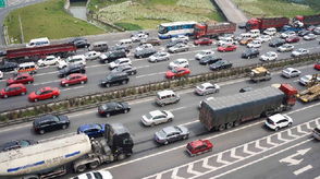 五一假期出行必看！全国路况大揭秘，我亲测这些高速真的堵到怀疑人生