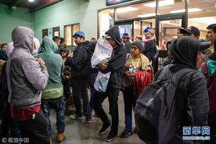 夜间为移民提供医疗援助