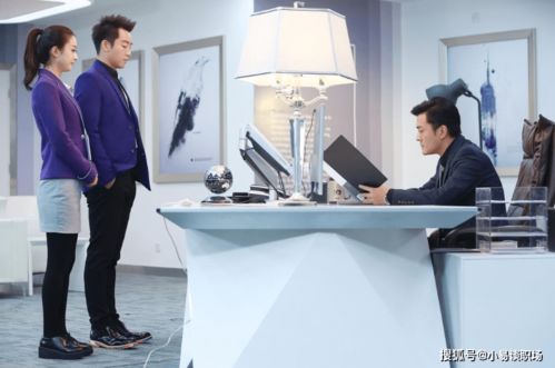 高压职场人士在办公室休息